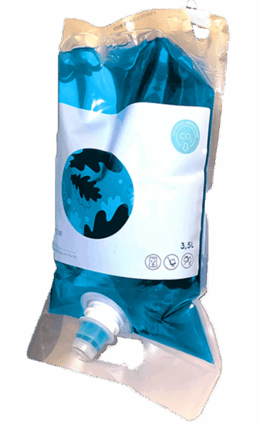 ECOBAG SYSTEM GLASS ULTRA+ es un limpiacristales y multiusos ultraconcentrado, diseñado para la limpieza profesional de cristales, espejos, acero inoxidable, mobiliario y superficies esmaltadas o vitrificadas. Su fórmula de secado rápido elimina huellas, polvo, grasa ligera y suciedad ambiental sin dejar velos ni marcas, proporcionando un acabado brillante y transparente. Ideal para oficinas, comercios, colectividades, hostelería y zonas comunes. El sistema ECOBAG permite una dosificación precisa, segura y sostenible, optimizando consumos y reduciendo residuos. Venta exclusiva para profesionales. Producto de uso profesional, no apto para uso doméstico.