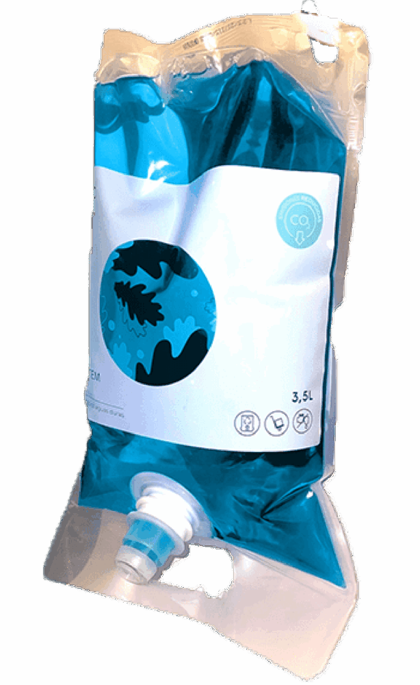 ECOBAG SYSTEM GLASS ULTRA+ es un limpiacristales y multiusos ultraconcentrado, diseñado para la limpieza profesional de cristales, espejos, acero inoxidable, mobiliario y superficies esmaltadas o vitrificadas. Su fórmula de secado rápido elimina huellas, polvo, grasa ligera y suciedad ambiental sin dejar velos ni marcas, proporcionando un acabado brillante y transparente. Ideal para oficinas, comercios, colectividades, hostelería y zonas comunes. El sistema ECOBAG permite una dosificación precisa, segura y sostenible, optimizando consumos y reduciendo residuos. Venta exclusiva para profesionales. Producto de uso profesional, no apto para uso doméstico.